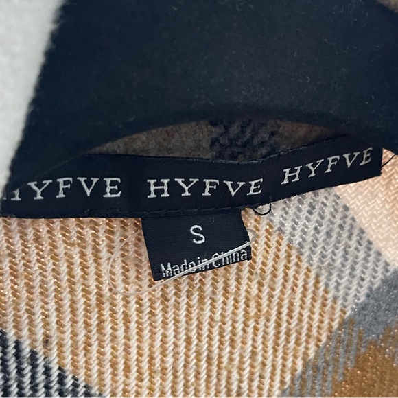 Caramel and White Flannel - Picture 5 of 5